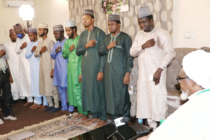  members of abul fadl visit sheikh